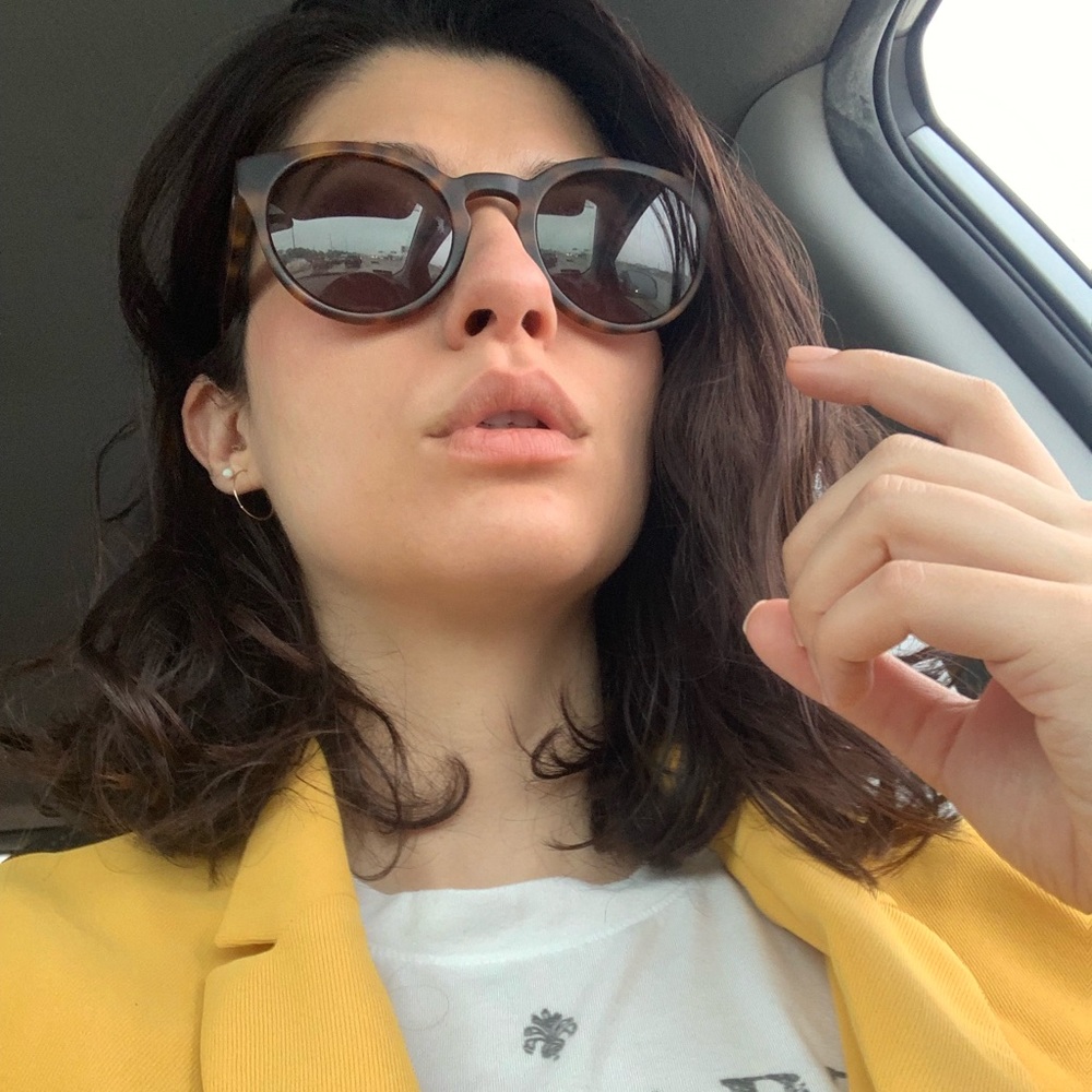 Meet your Posher, Julia